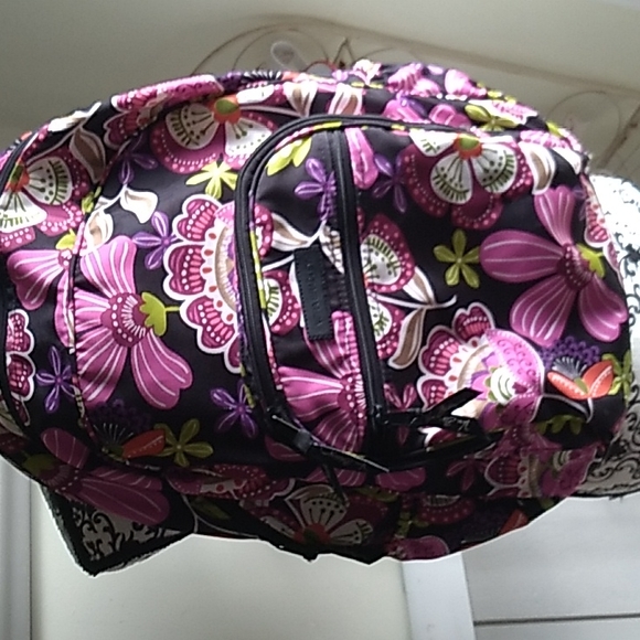 Vera Bradley Handbags - Vera Bradley full size backpack